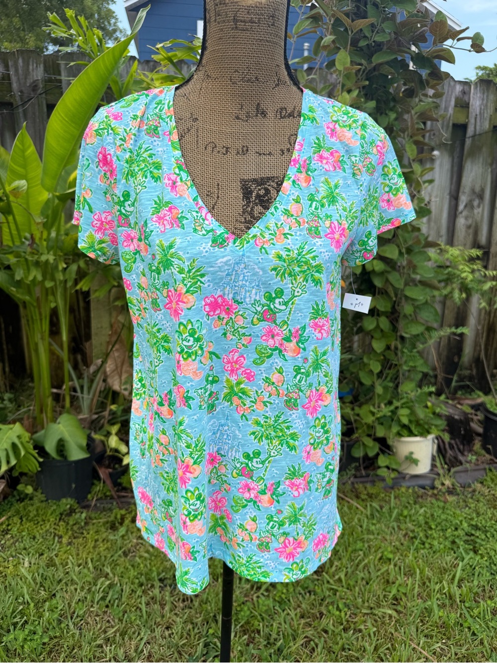 Lilly Pulitzer Etta tops M NWOT